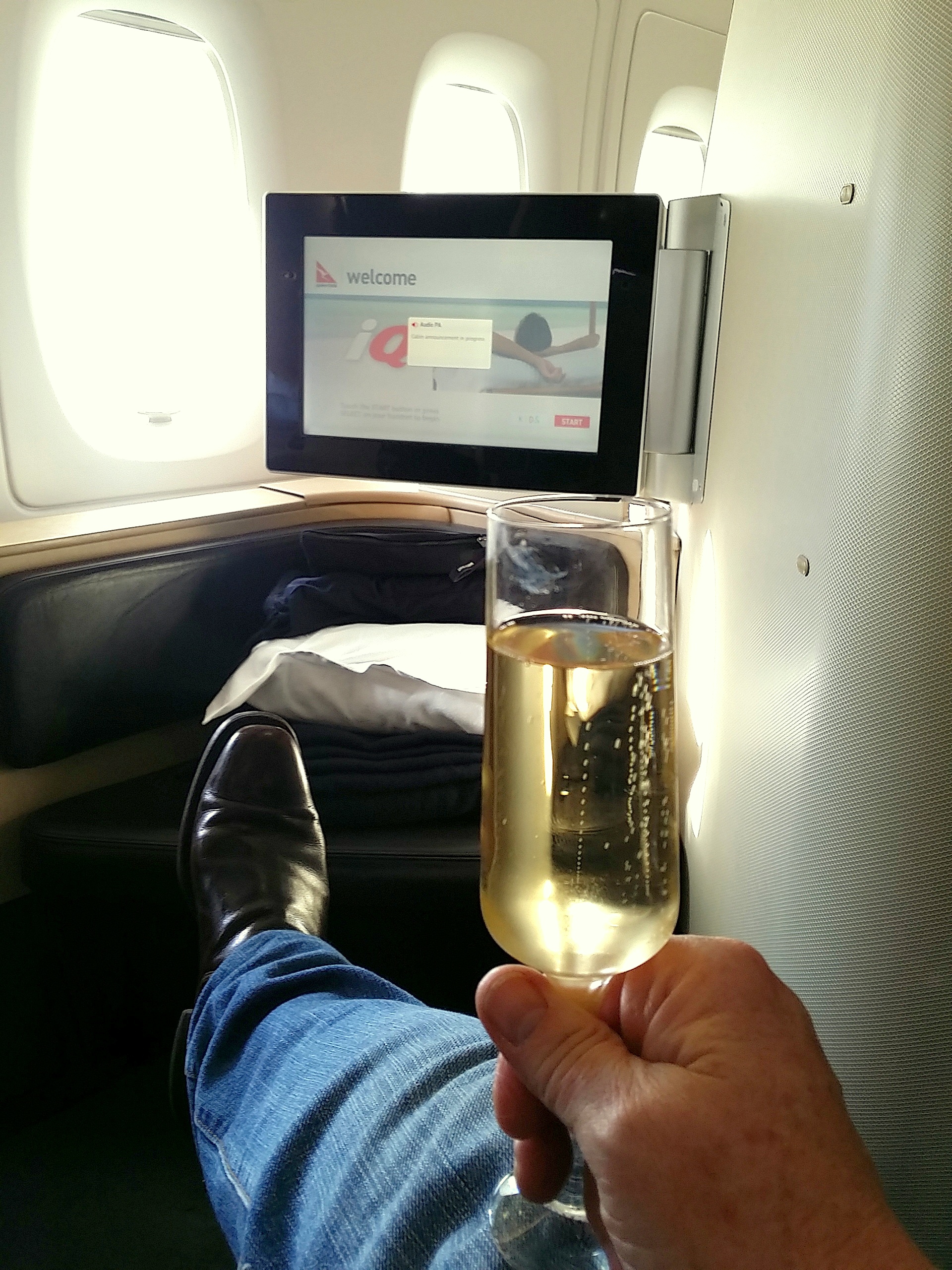 QF BUBBLES BEFORE TAKEOFF